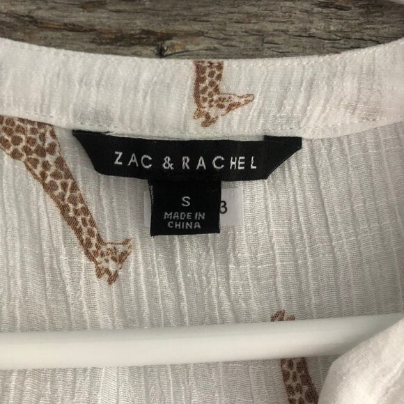𝅺Zac & Rachel Giraffe Tie Front Sleeveless Blouse - Picture 5 of 10